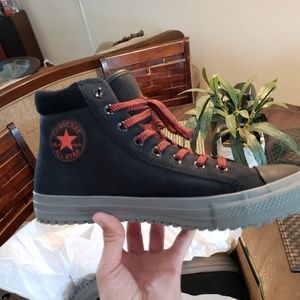 Chuck taylor boots